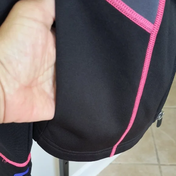 Fila Black and Pink Chevron Performance Jacket - Picture 6 of 8